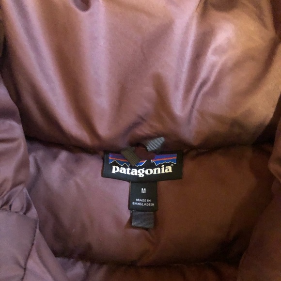 Patagonia Patagonia long puffer size medium great Condition this one is awesome - Picture 3 of 4